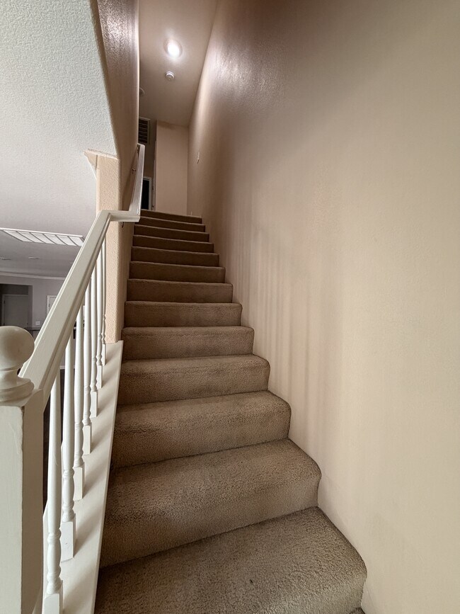 Building Photo - 6250 W Arby Ave