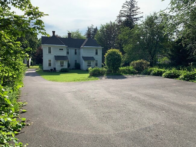 Building Photo - 46 Pearl St