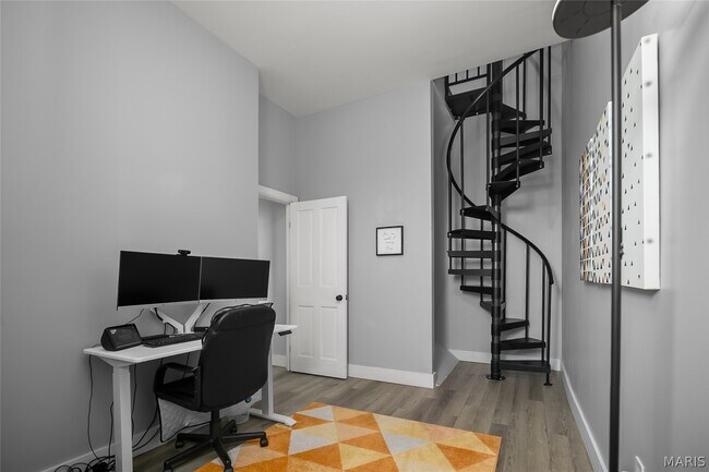 Building Photo - 815 Rutger St