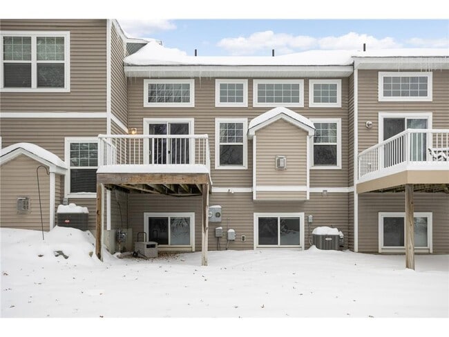 Building Photo - 15256 Maryland Ave