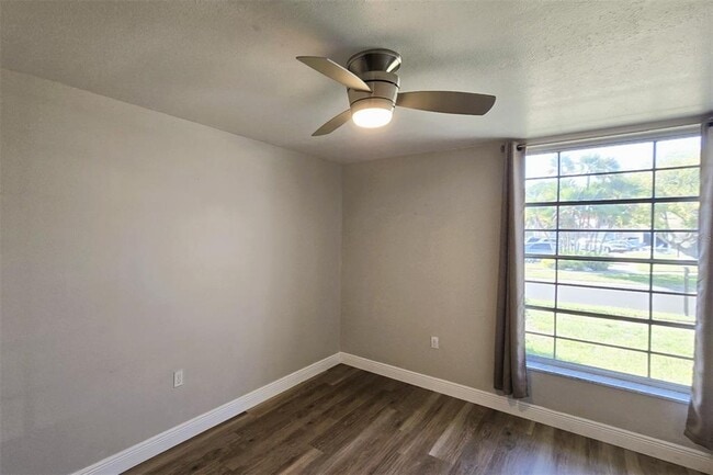 Building Photo - 4356 Tahitian Gardens Cir