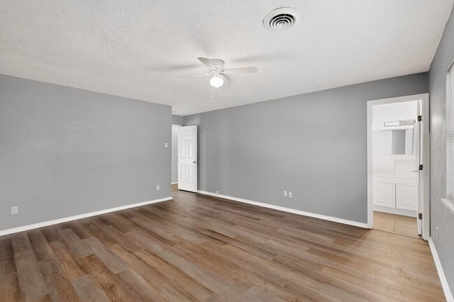 Building Photo - 6805 Newcastle Pl