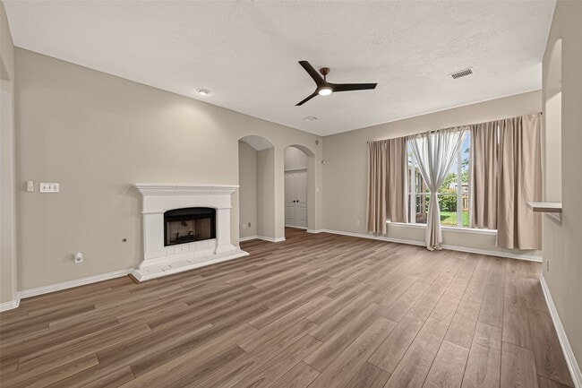Building Photo - 2607 Plantation Hollow Ct