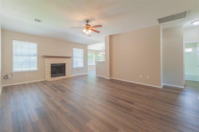 Building Photo - 3913 Orion St