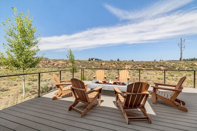 Building Photo - Tetherow Luxury 4 Bedroom Home