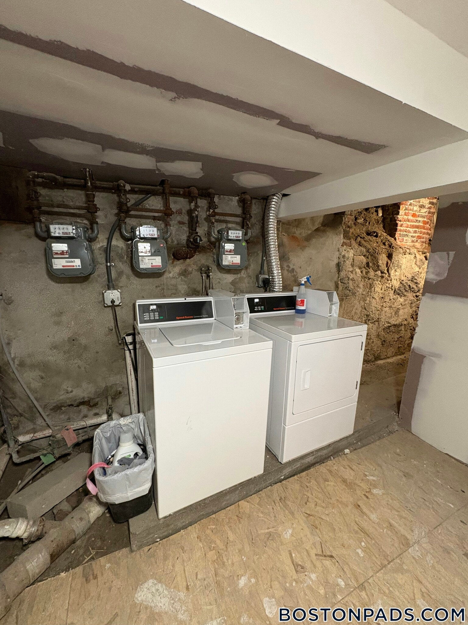 Building Photo - 200 Highland St