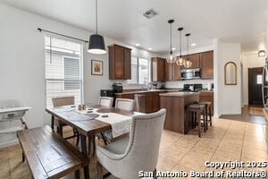 Building Photo - 3839 Mahogany Cove