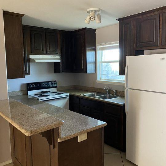 Building Photo - 403 N 48th St