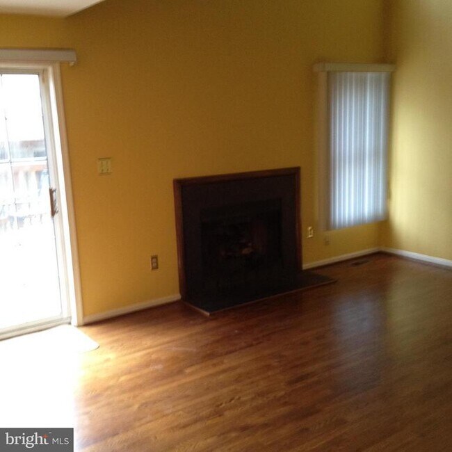 Building Photo - 6559 River Tweed Ln