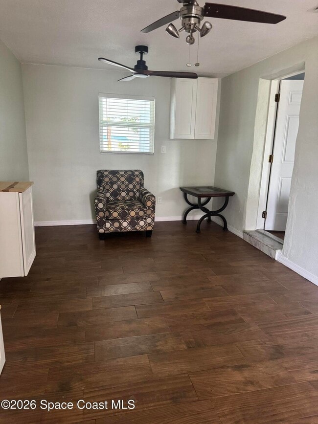 Building Photo - 4281 Yorkshire Dr