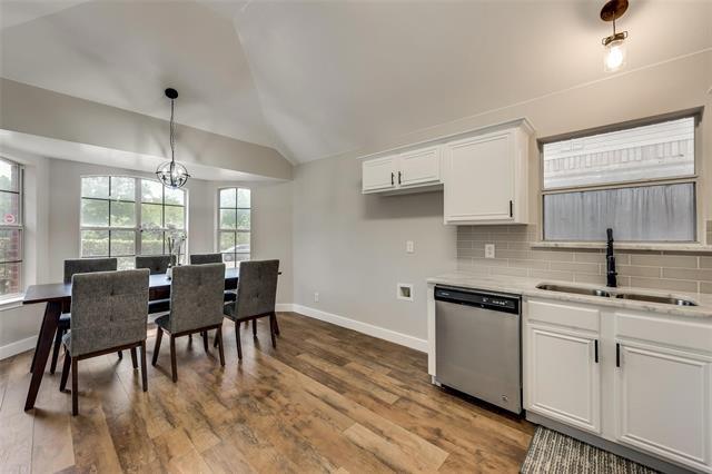 Building Photo - 1811 Creekpark Trail