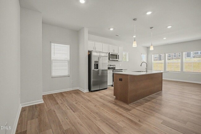 Building Photo - 140 Silver Fir Ln