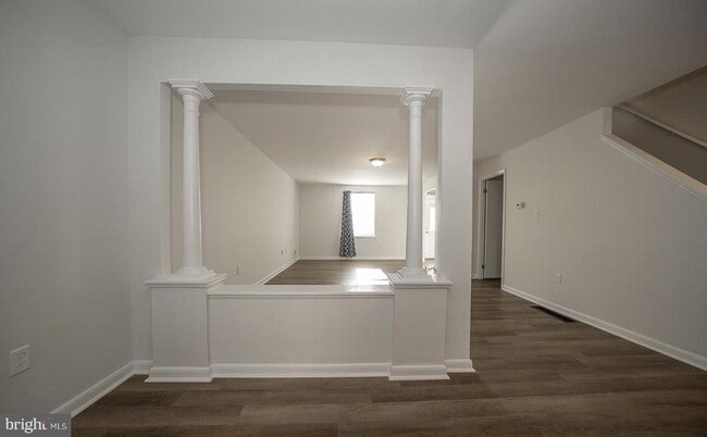 Building Photo - 835 N Uber St