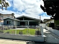 Building Photo - 2602 Apple Ave