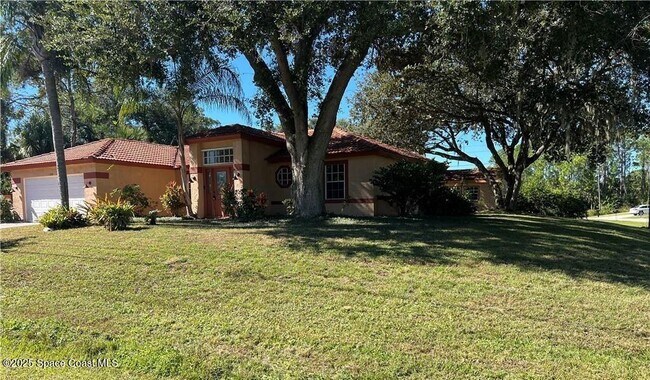 Primary Photo - 1300 Eldron Blvd SE