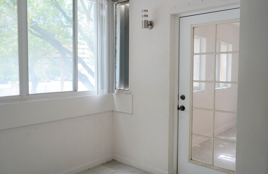 Enclosed balcony - 269 NW 7th St