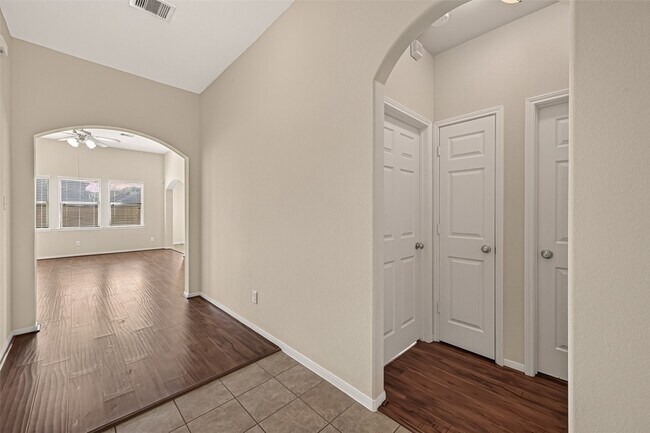 Building Photo - 9118 Cavalier Ln