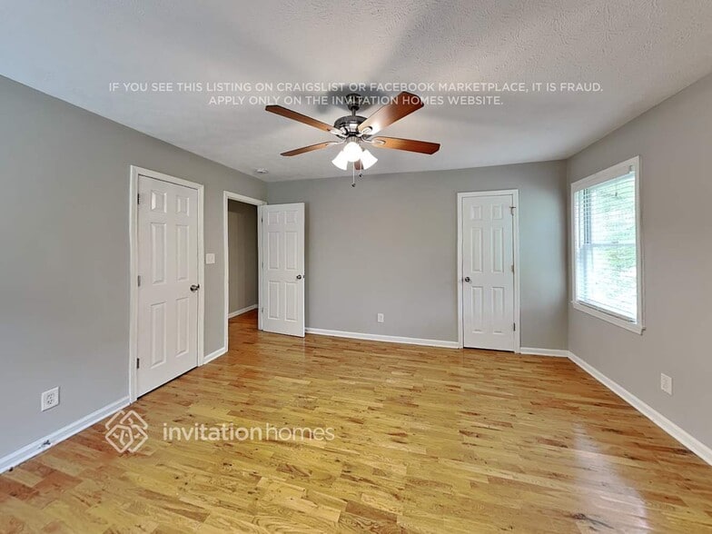 Building Photo - 4414 Lamar Dr