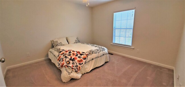 Building Photo - 1201 Cobblefield Dr