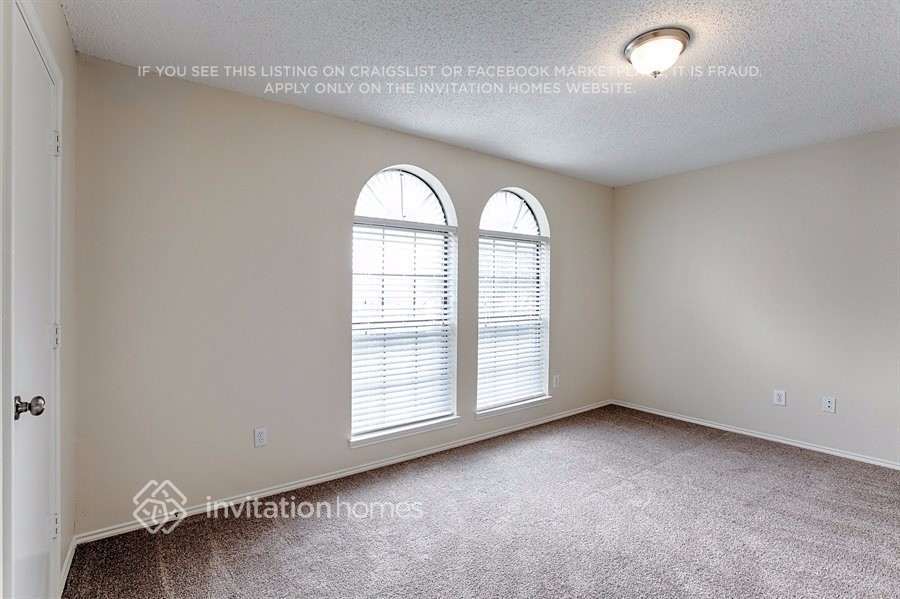 Building Photo - 1417 Creekview Dr