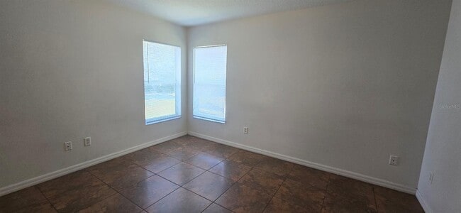 Building Photo - 9995 SW 41st Ave
