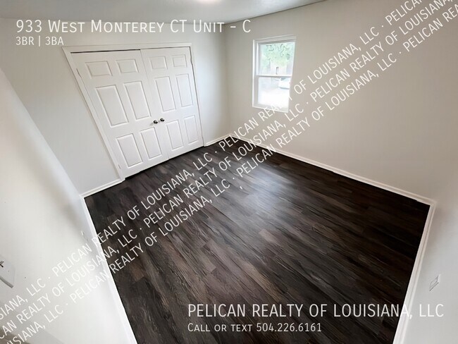 Building Photo - 933 Monterey Ct S