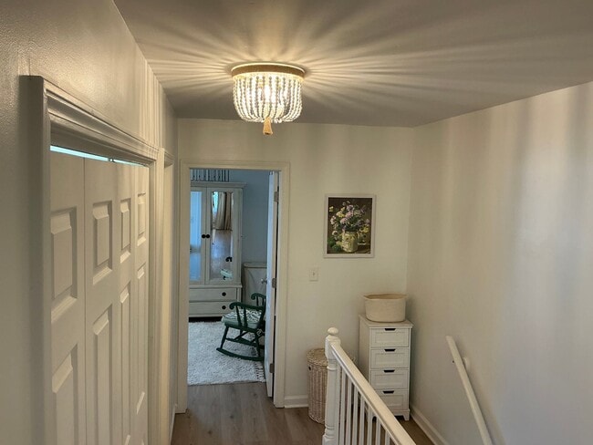 Building Photo - Exceptional 2 bedroom Condo