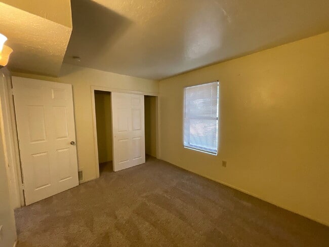 Building Photo - 420 Tennessee St NE