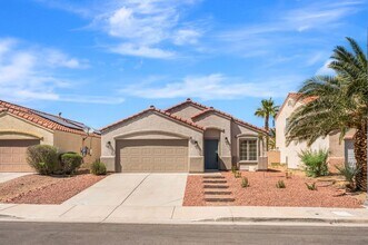 Building Photo - Modern Designer Remodel with Stylish Finishes & Spacious Outdoor Living!