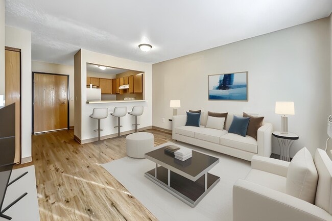 Building Photo - The Bridges