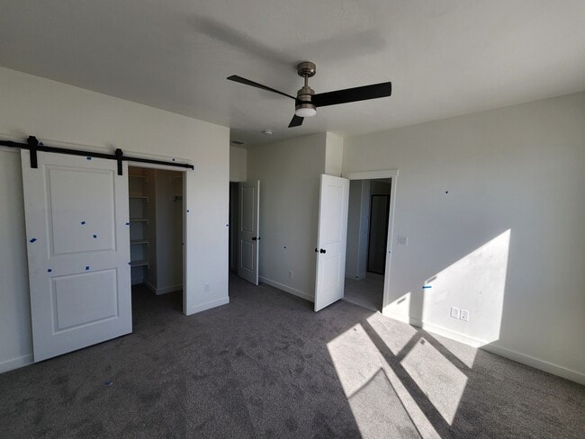 Building Photo - 492 S 900 W