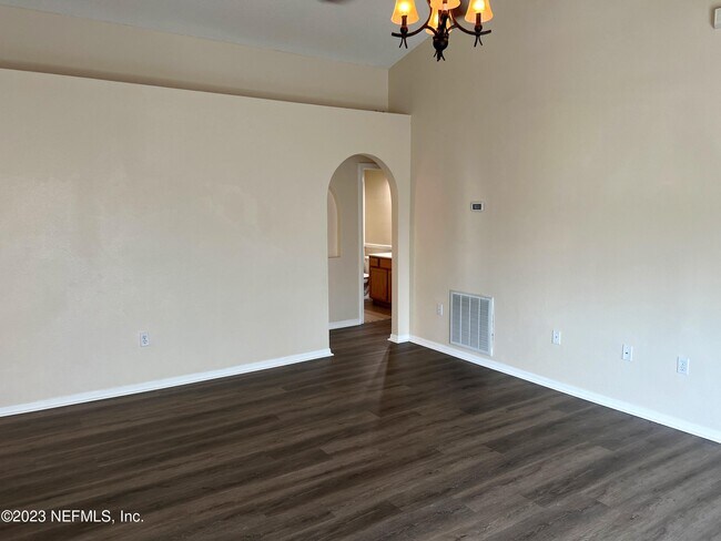 Building Photo - 6580 Gentle Oaks Dr N