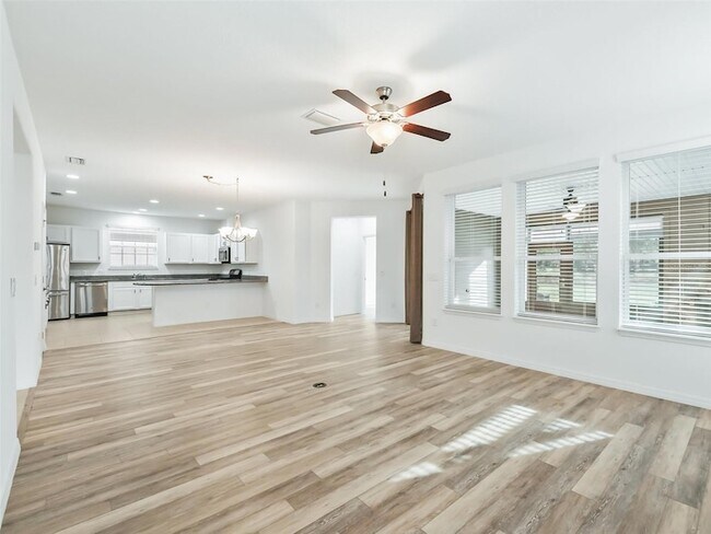 Building Photo - 4976 NW 35th Ln Rd