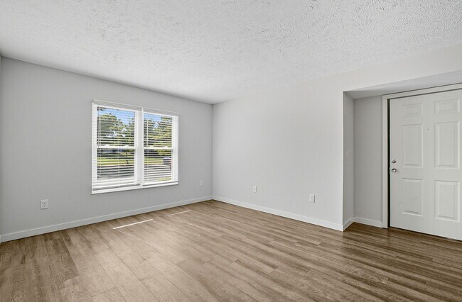 Building Photo - Bridgewater