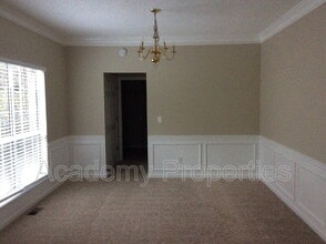 Building Photo - 1087 Glen Chase Dr