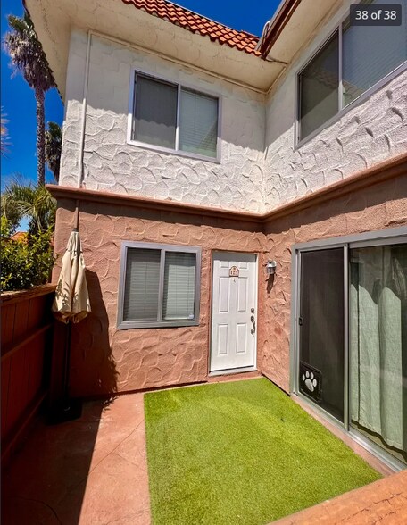 Building Photo - 10235 Madrid Way