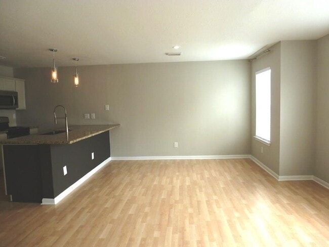 Building Photo - 1101 Saulnier St