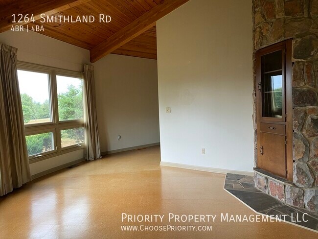 Building Photo - Peaceful Estate - 4 Bedroom 3.5 Bath