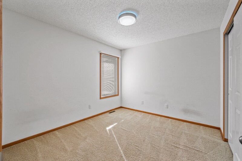 Building Photo - 5046 Yuma Ln N