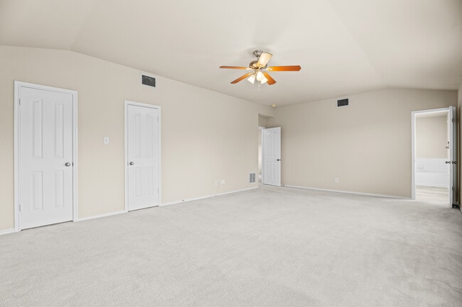 Building Photo - 511 Shannon Rose