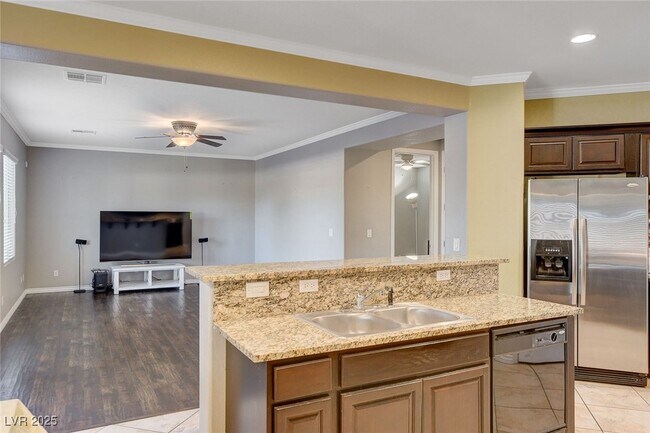 Building Photo - 44 Delighted Ave