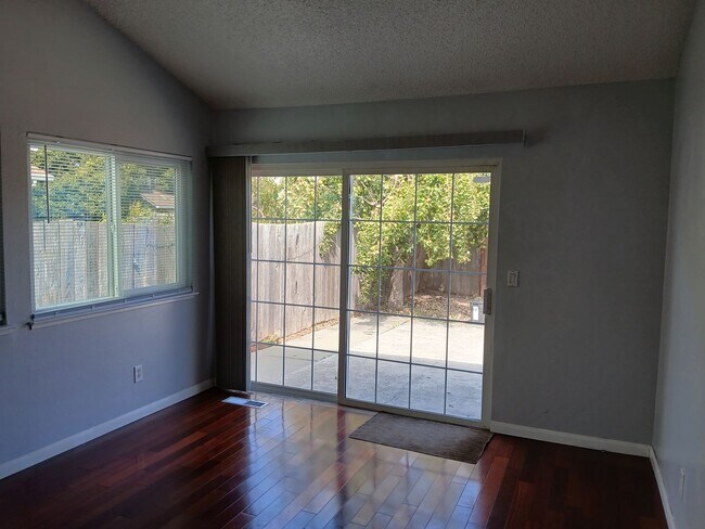 Building Photo - 400 Mokelumne Dr