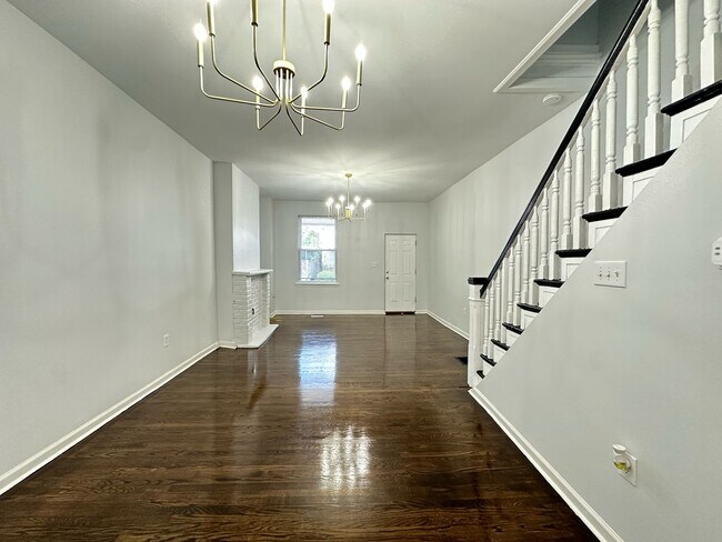 Building Photo - 5334 W Stiles St