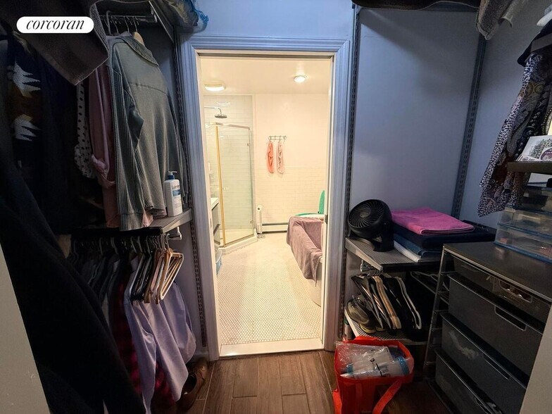 Building Photo - 1360 Prospect Pl