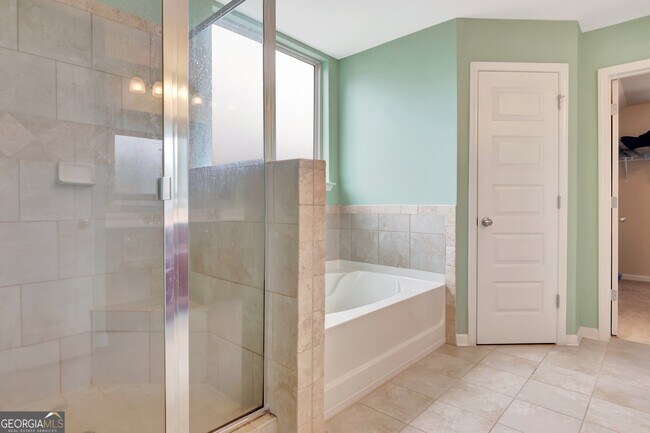 Building Photo - 180 Charleston Dr