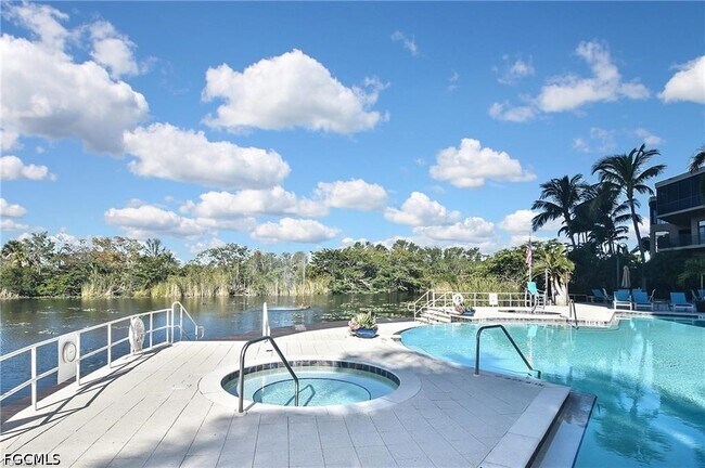 Building Photo - 14380 Riva Del Lago Dr