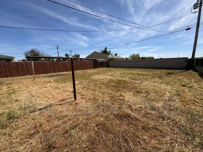 Building Photo - 829 Washington St