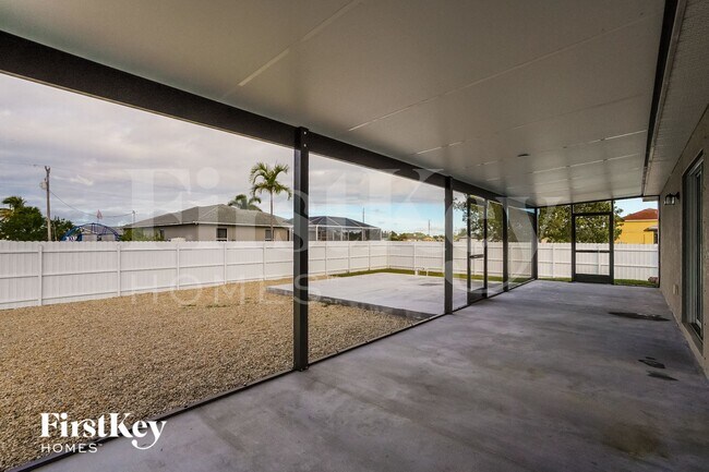 Building Photo - 2918 NW 5th Ave