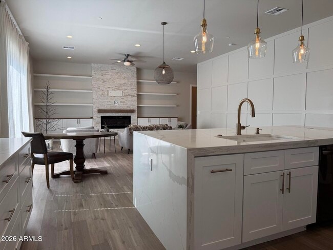 Building Photo - 8736 E Joshua Tree Ln