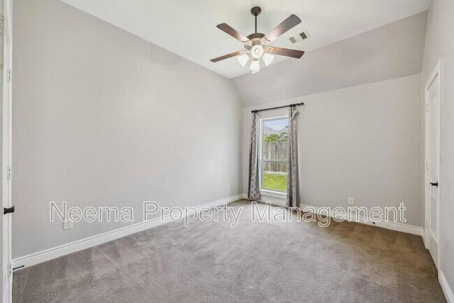 Building Photo - 2423 Rosillos Peak Dr